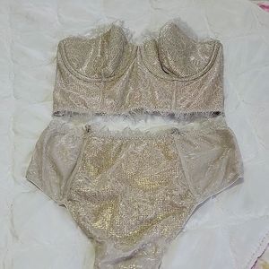 Victoria secret panty and bra set